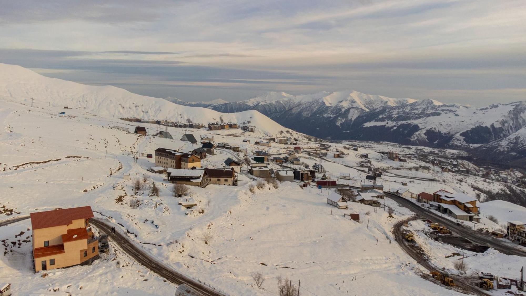 The Hills Hostel Gudauri Exterior photo