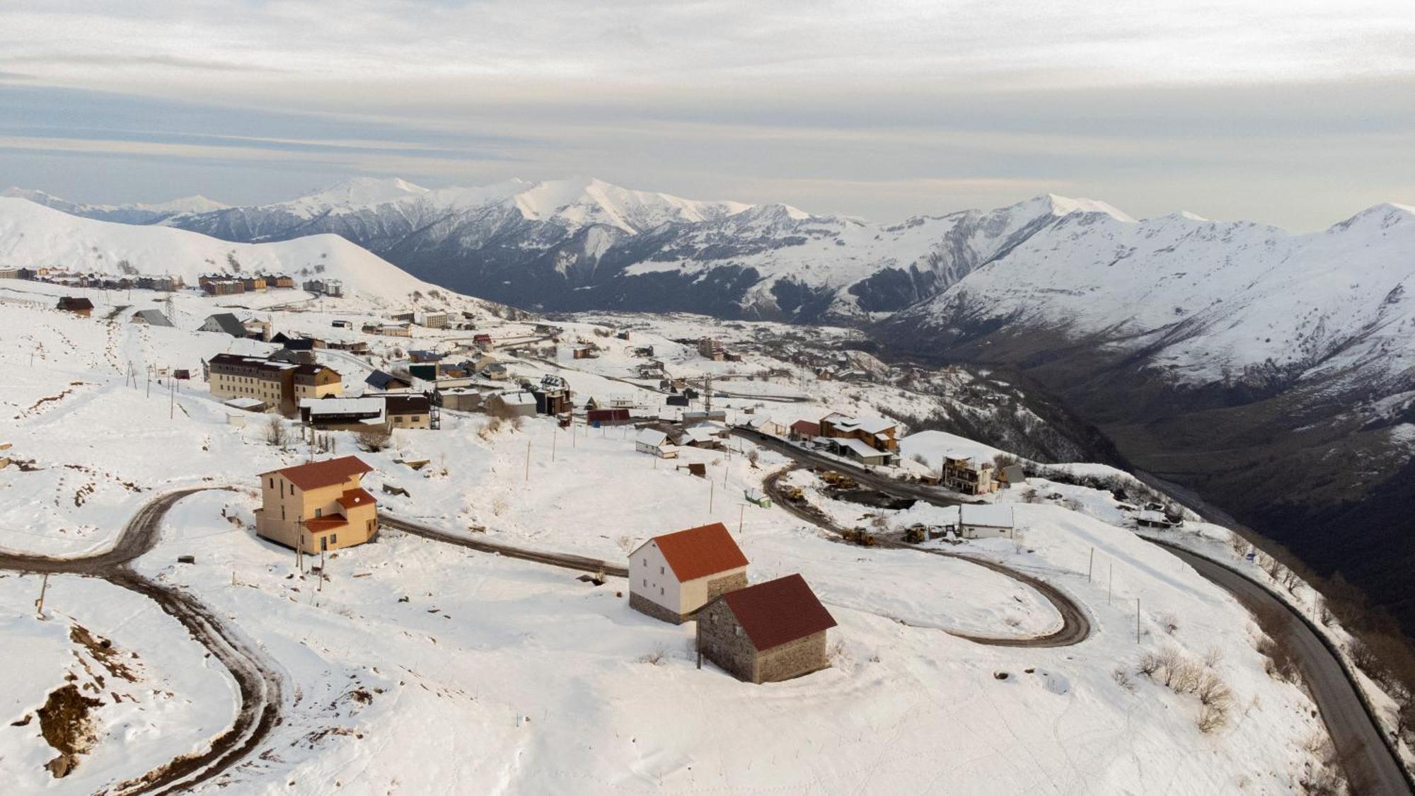 The Hills Hostel Gudauri Exterior photo